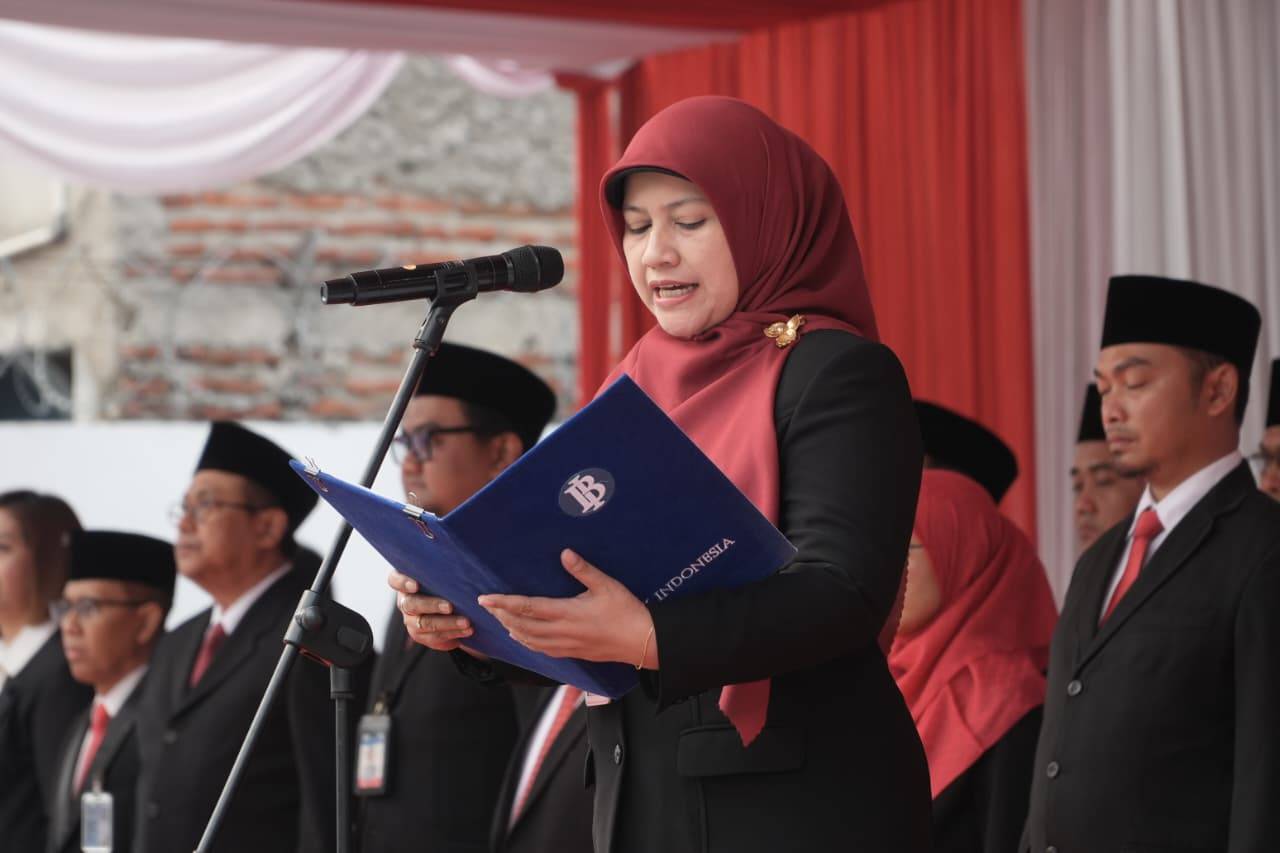 Merah Putih Berkibar di KPw BI Tegal, Semangat HUT ke-81 RI Dorong Ekonomi Berdaulat